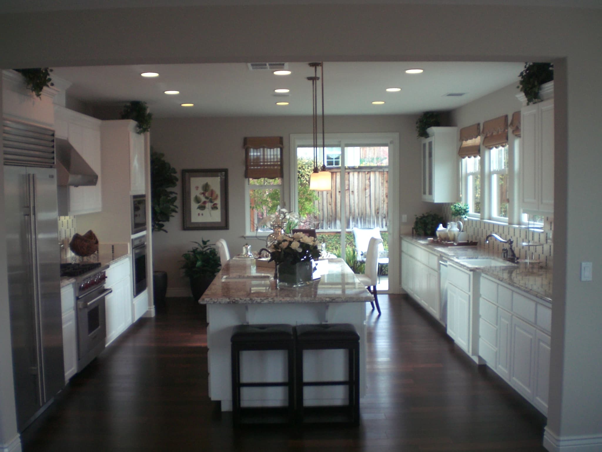 Angled front view with bag zipped and handles upright.